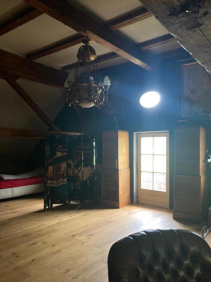 Altbau Zimmer In 阿尼夫 外观 照片